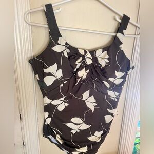 LANDS END Carmela SlenderSuit with Underwire Olive and Cream color Size 14 DD